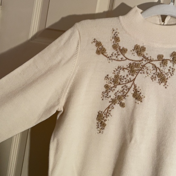 Draper’s & Damon’s pullover sweater, size PS 30% wool front embroidery flowers - Picture 7 of 10
